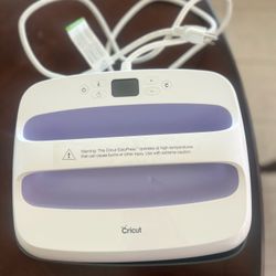 Cricut Easy Press 2 Purple 