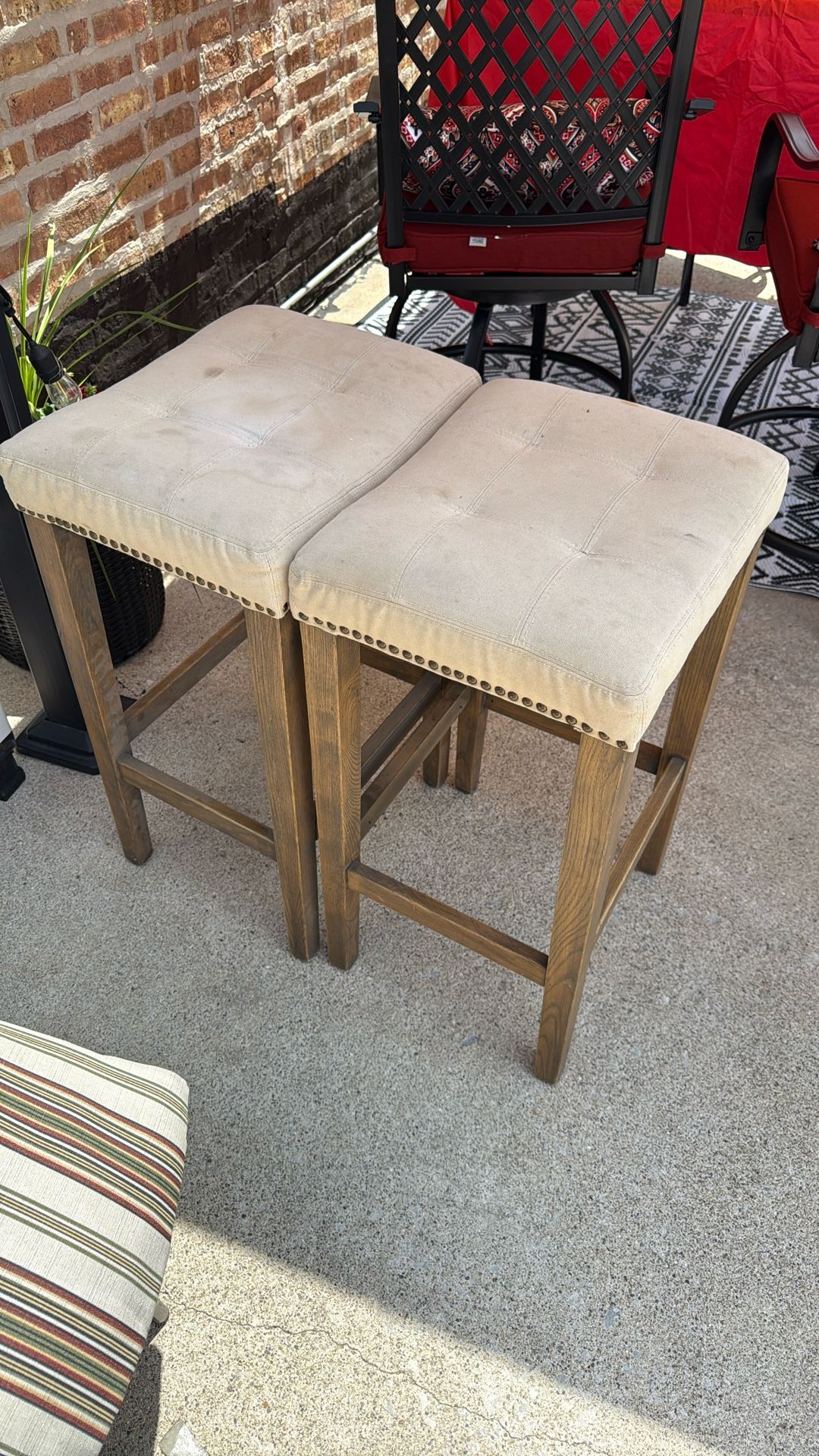 2 High Chairs