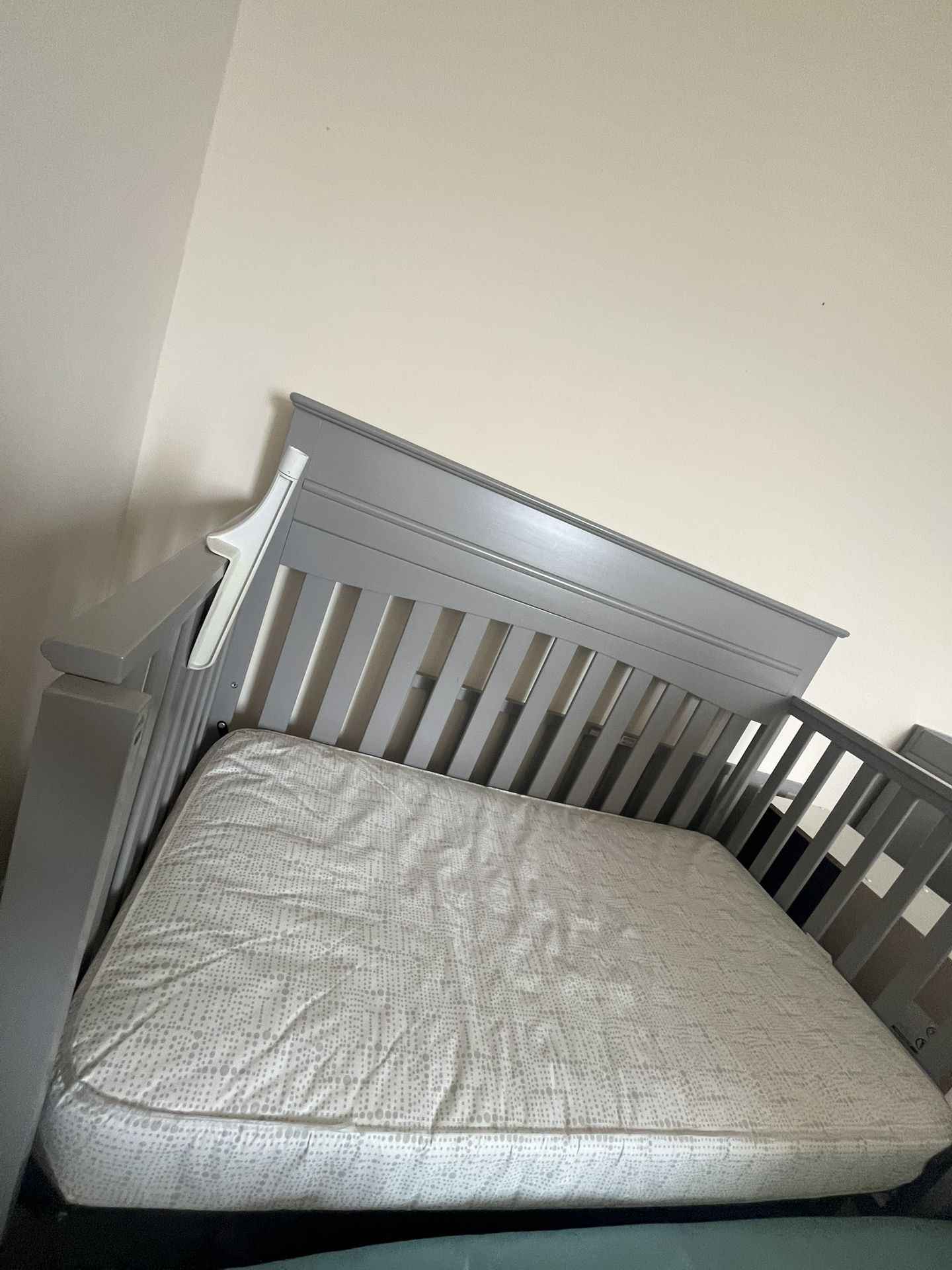Baby Crib Comes With A Dresser, Slight Used