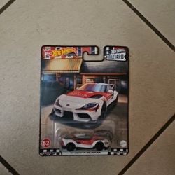 Hot Wheels Premium Toyota Supra MK5 – Street Beast!