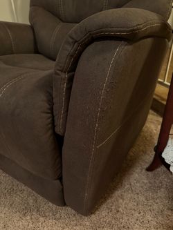 Next-Gen DuraPella Performance Fabric Power Lift Recliner