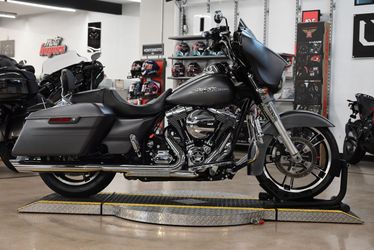 2016 HARLEY DAVIDSON STREET GLIDE SPECIAL 