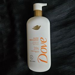 Dove Glow Recharge Vitamin C Body Wash 18.5oz