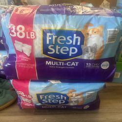 Fresh Step Multi-Cat Extra Strength Formula Clumping Cat Litter with Febreze 38 lbs