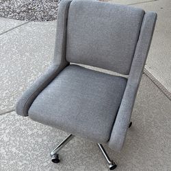 Fabric cushion office chair