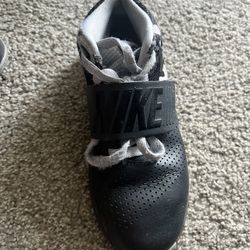 Boys Nike Size 4