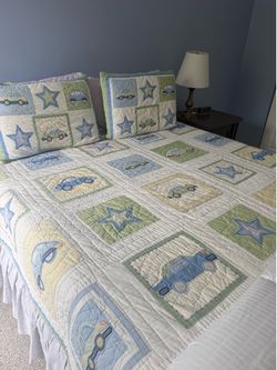 Pottery Barn Kids PBK Queen/Full Size bedding set quilt and shams