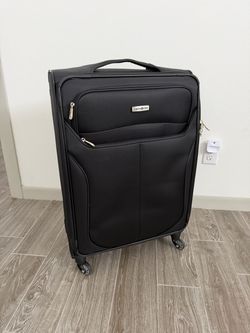 Samsonite 25” Spinner check in luggage.