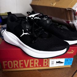 Puma Ladies Size 10
