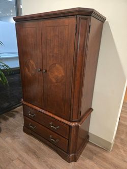 Dresser Cabinet with TV Compartment