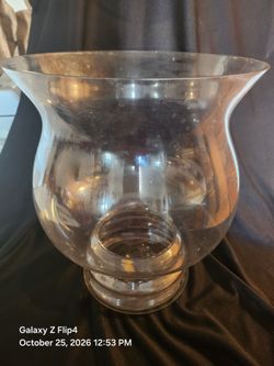 Hurricane vase