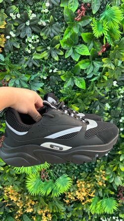 Black Dior B22 Size 8