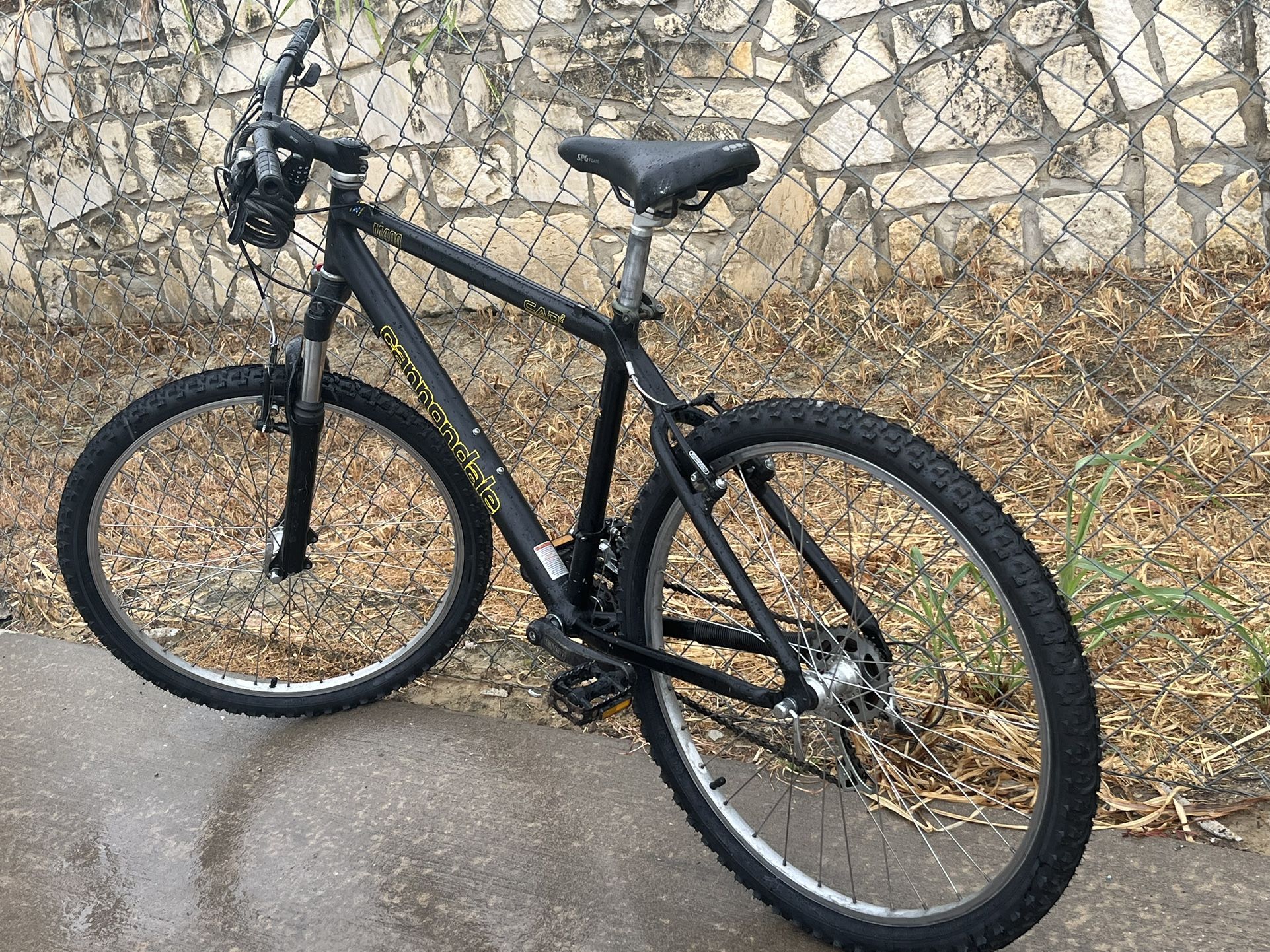 Cannondale M400 Mountain Bike