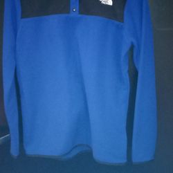 North Face Pullover Medium