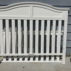 Convertible Baby Crib - Delta Bennington White