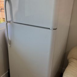 Refrigerator – Clean – Works Great – $120