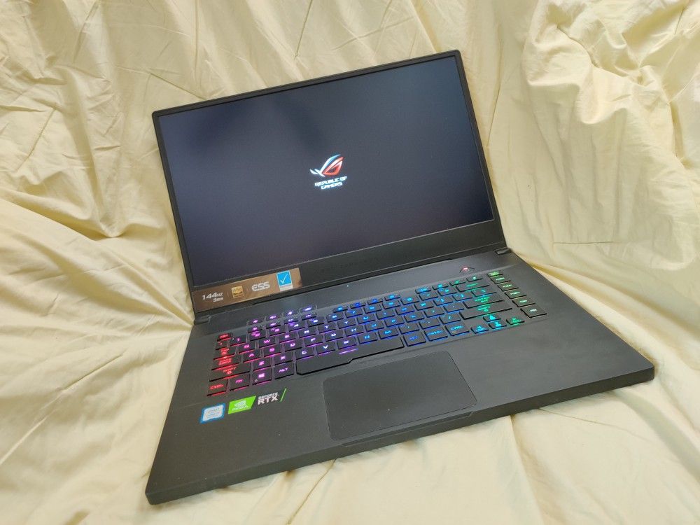 Asus ROG Laptop | i7 9750H | 32GB RAM | 1TB NVME SSD | RTX 2060 | 144 HZ Display | Sell/Trade