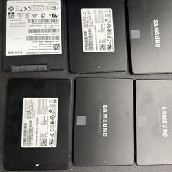 250GB - 256GB SSD HARD DRIVES SAMSUNG $30 Each