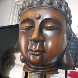 Buddha head