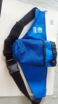 Fanny pack with 2 pockets and bottle holster
