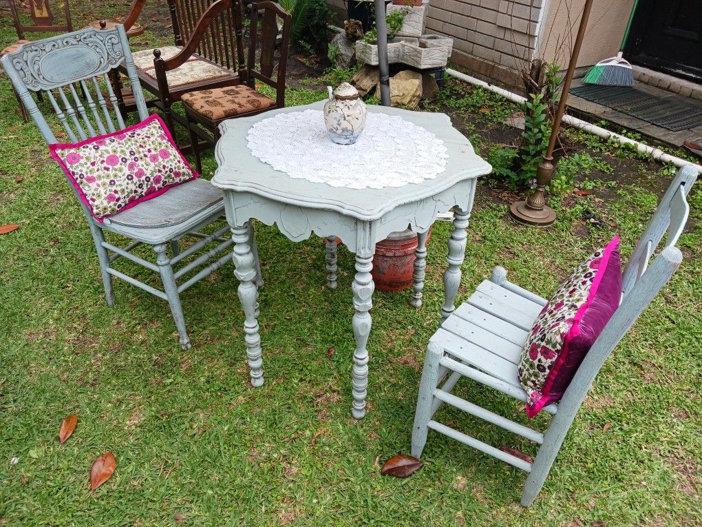 SELLING MY ANTIQUE TABLE for Sale in Houston, TX OfferUp