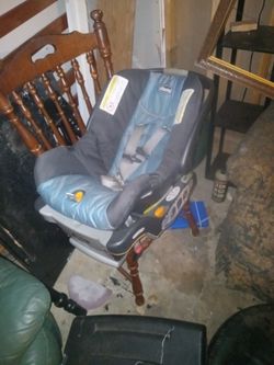 Infant Car Seat w/ Separate Base