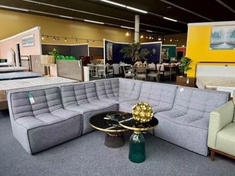 Gray Modular Sectional Sofa，$1450