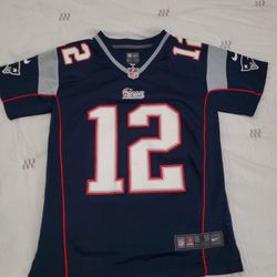 NFL Jersey Navy Blue #12 BRADY From Patriots, Youth Size Small, Like New