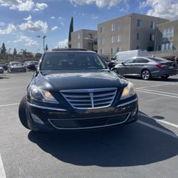 2012 Hyundai Genesis 