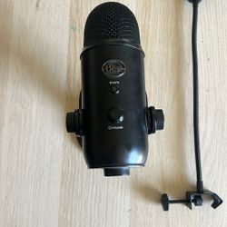 Blue Yeti Mic (Logitech Edition)