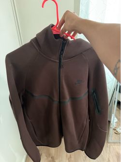 Brown nike tracksuit / sweater