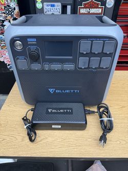 Bluetti AC200P Portable Power Station/generator