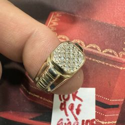 10K Solid Gold Ring With NATURAL DIAMONDS 💎 STONES 4Gr Size 10.5