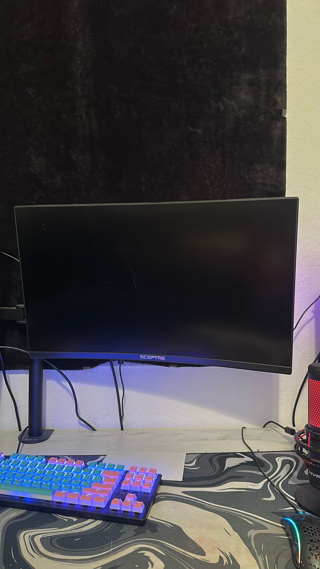 Sceptre 27” Curved Gaming Monitor 185hz