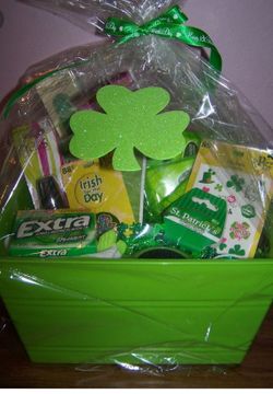 🍀St. Patrick's Day Gift Basket🍀