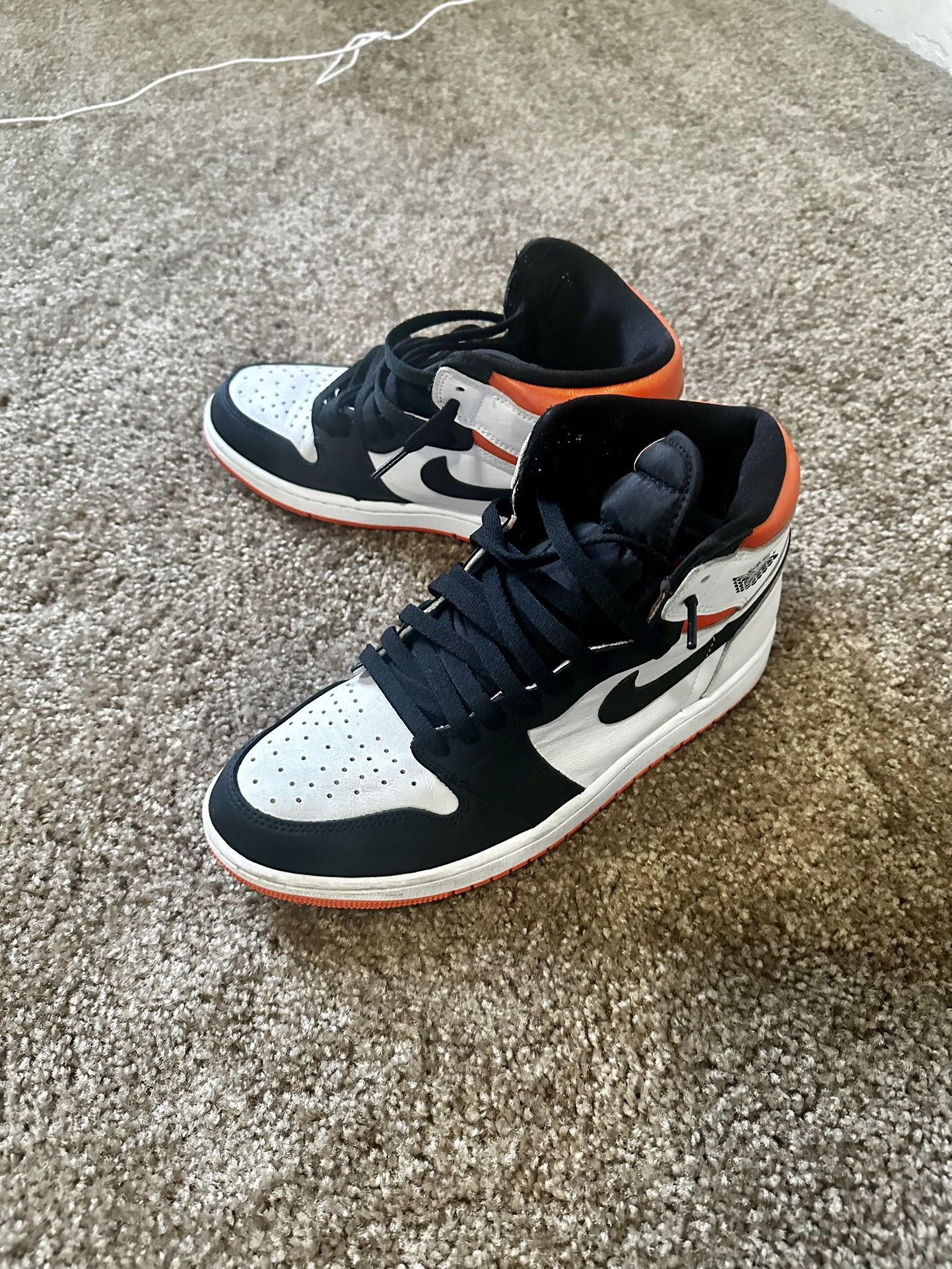 Men’s Air Jordan Retro Size 9 Men main image 3