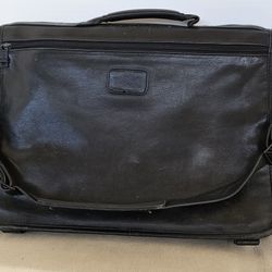 Tumi Alpha Black Business Bag Messenger Leather 12"H 17"W
