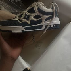 Louis Vuitton Men's Navy White Low Top Sneakers FD 2188 Lace Up Athletic Shoes