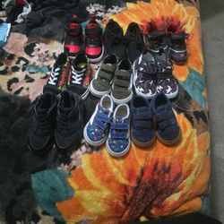 Kids Shoes Read Description