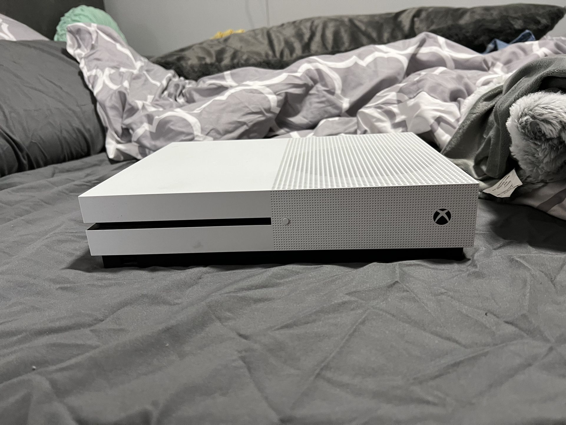 Xbox One S