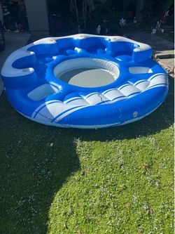 Lake or pool float