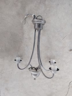 Light fixture good shape