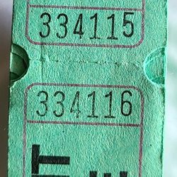 Amscan Fun-filled One Roll Green "Admit One" Numbered Tickets 