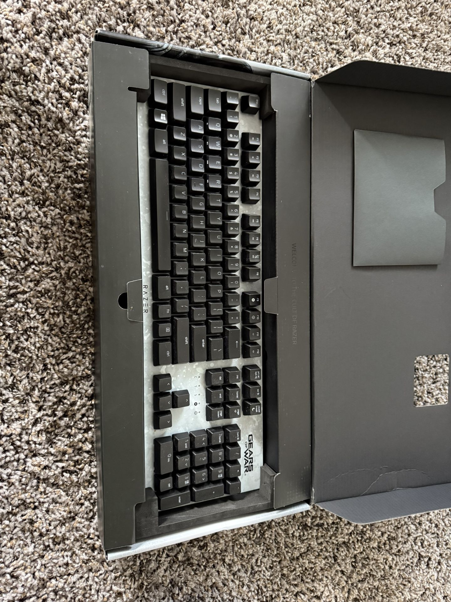 Gears 5 Collectors Edition Razer Keyboard