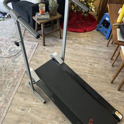 Manual Walk/Run Treadmill - Great Condition