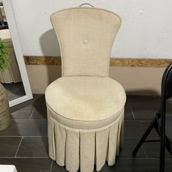 REESE VANITY CHAIR