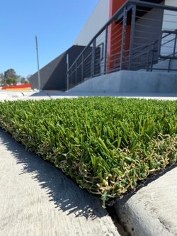 New Artificial Grass 1500sf Roll