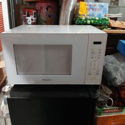 Microwave  Magic  Chef