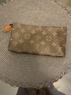 LV wallet Really Good Condition W Code 