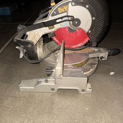 DeWalt saw